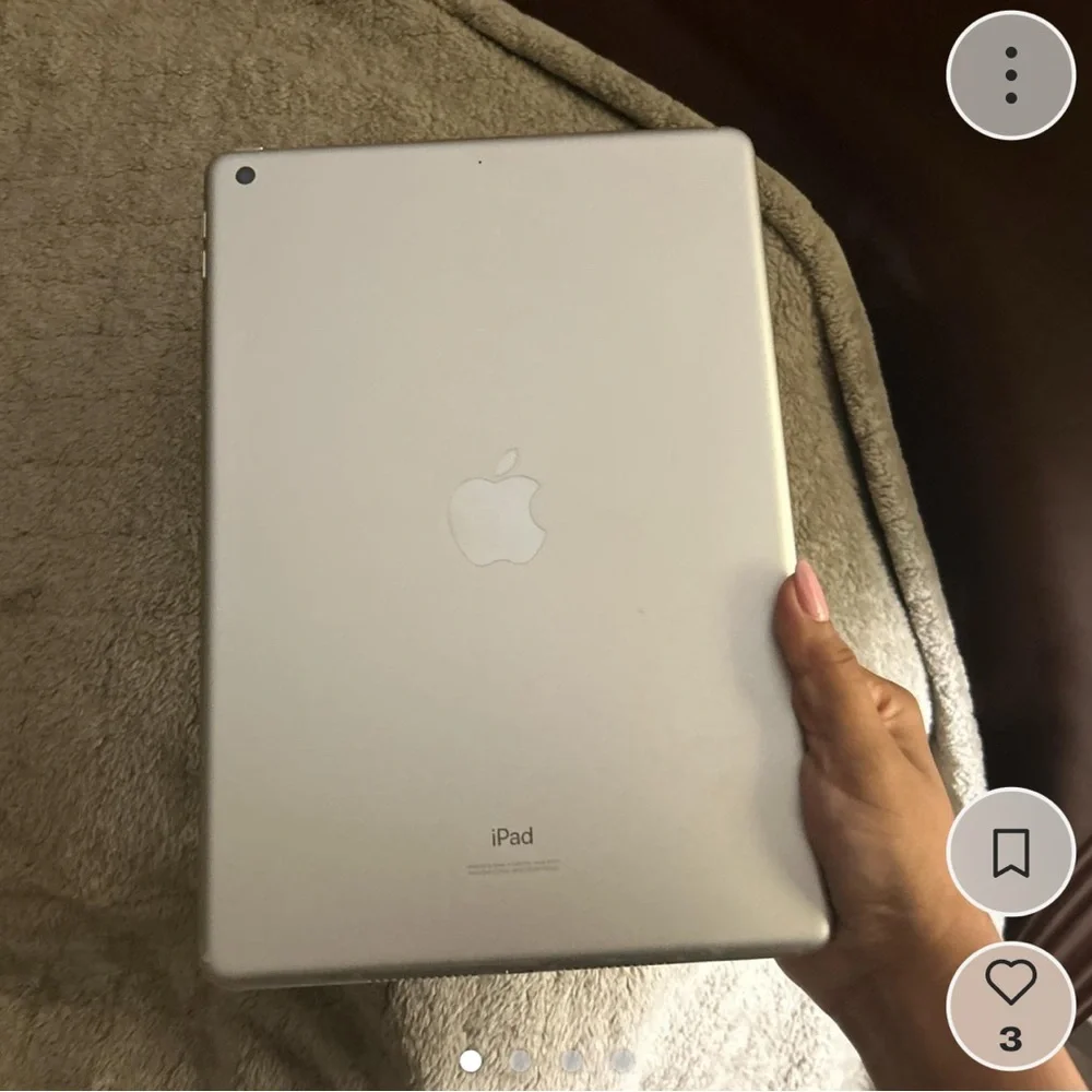 Apple Silver Tablet Sleek Design A2270 2020 Model